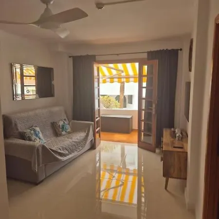 Modern,strandnaehe, Club Olympus, Garten Tenerife Apartman Playa Feñabe